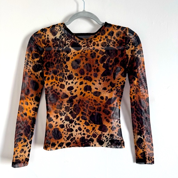 Vintage Semisheer Leopard/Cheetah print longsleeve - Picture 3 of 3